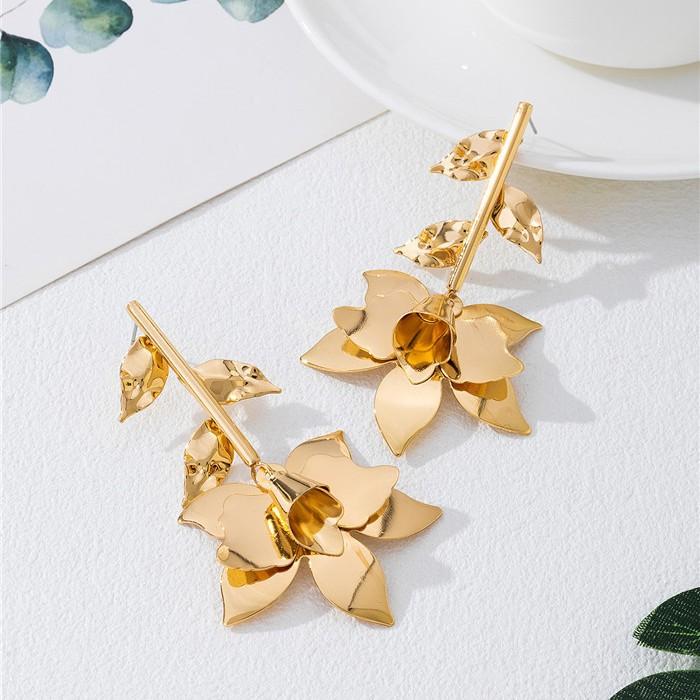 Retro Premium Metal Flower Earrings Are Suitable For Women'S Daily Party Beach Vacation Wear