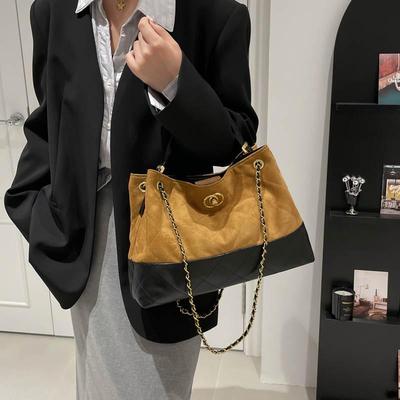 Bolsa Tote Feminina Retrô de Camurça com Corrente - Outono 2025 Bolsa de Ombro de Grande Capacidade