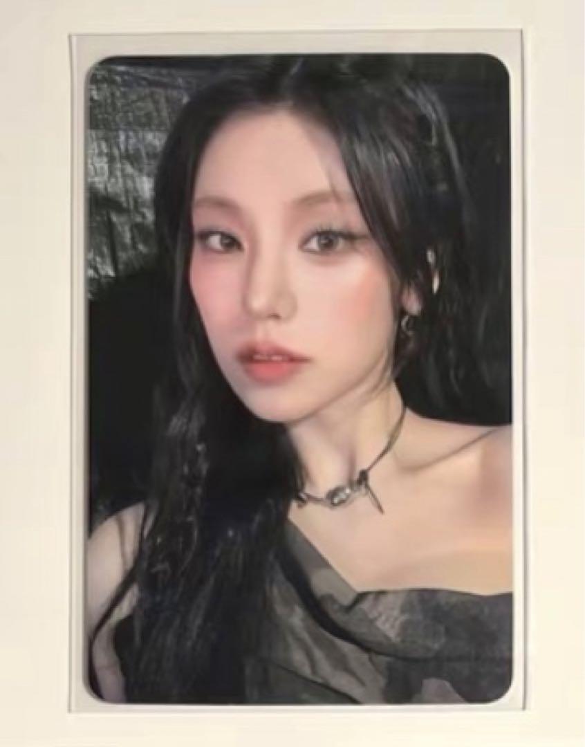 

[Б/У] itzy Золотая Звездная река китайская бонусная торговая карта Йеджи