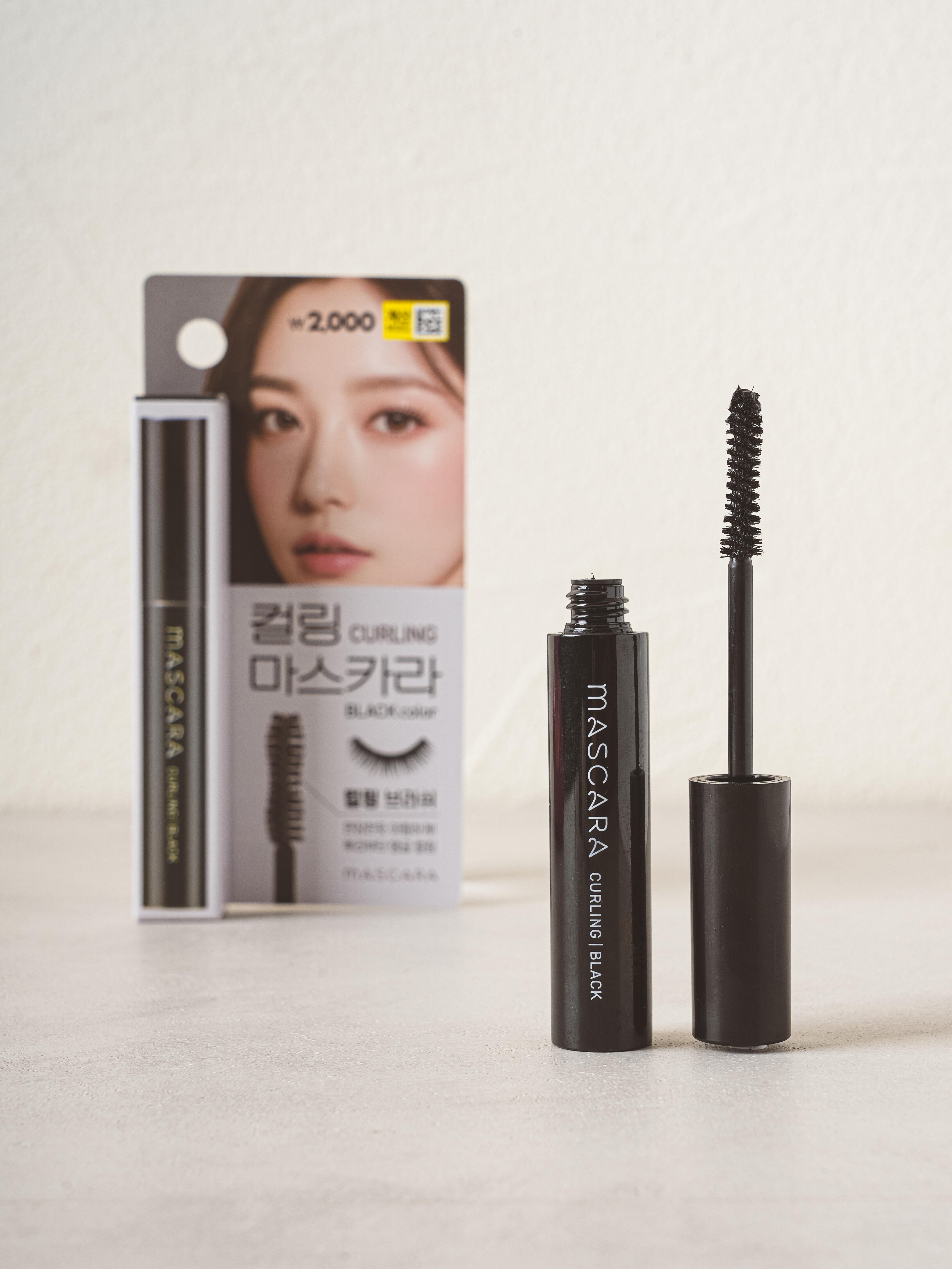 Lovely Volumizing & Curling Mascara 1ea