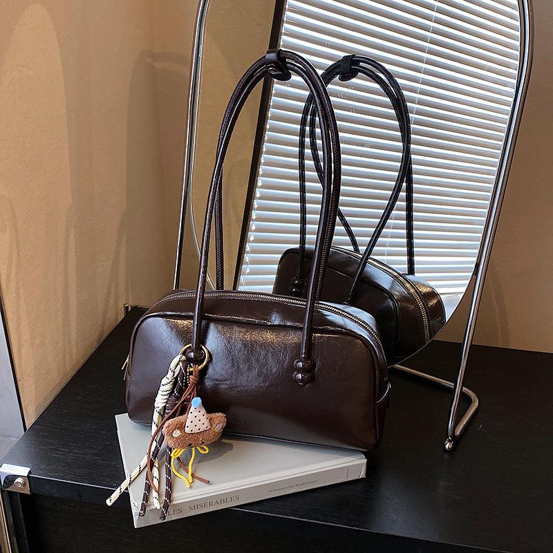 Retro Bag Women's Large Capacity 2025 New Autumn and Winter Versatile Casual Shoulder Underarm Bag Textured Commuter Pillow Bag