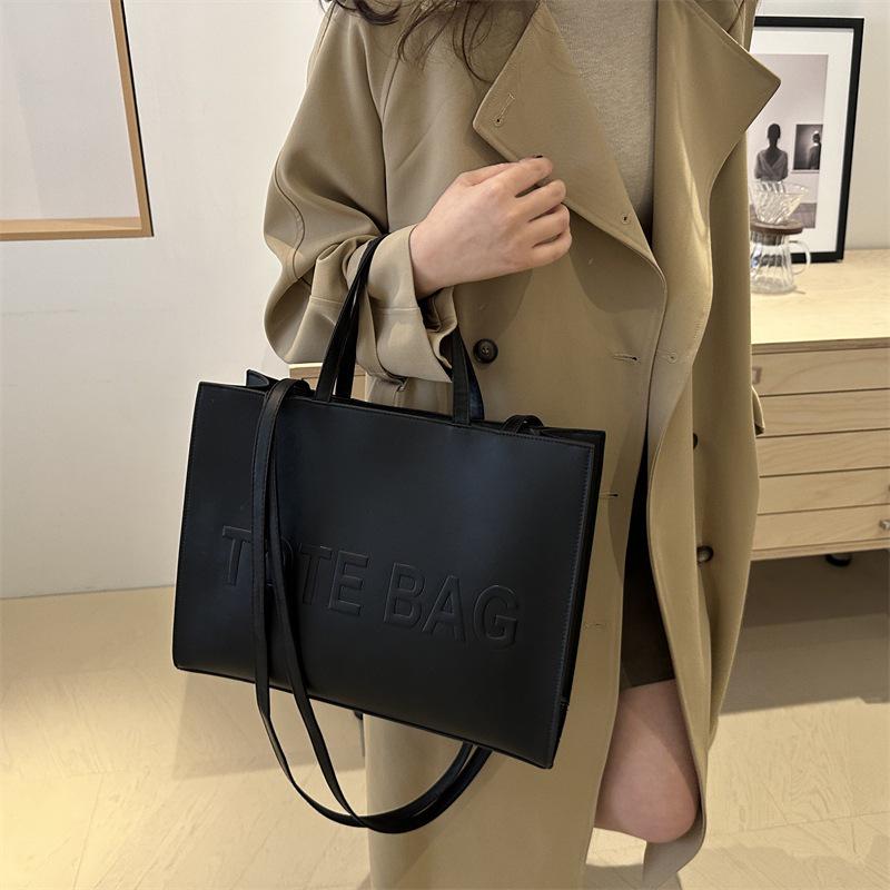 2025 Large Capacity Women's Retro Crossbody Tote Bag - Trendy Autumn Commute Handbag for College Students