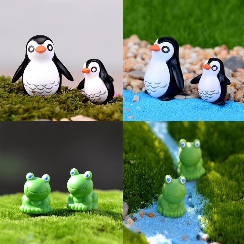 Charming Penguin Father And Son Miniature Decoration With Cute Blue Eyes Frog