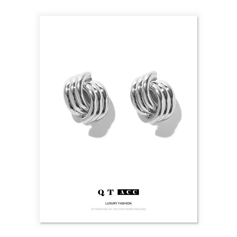 

High-Color Retention Brass Electroplated Real Gold Minimalist Line Design Earrings - European & American Style Studs for Women