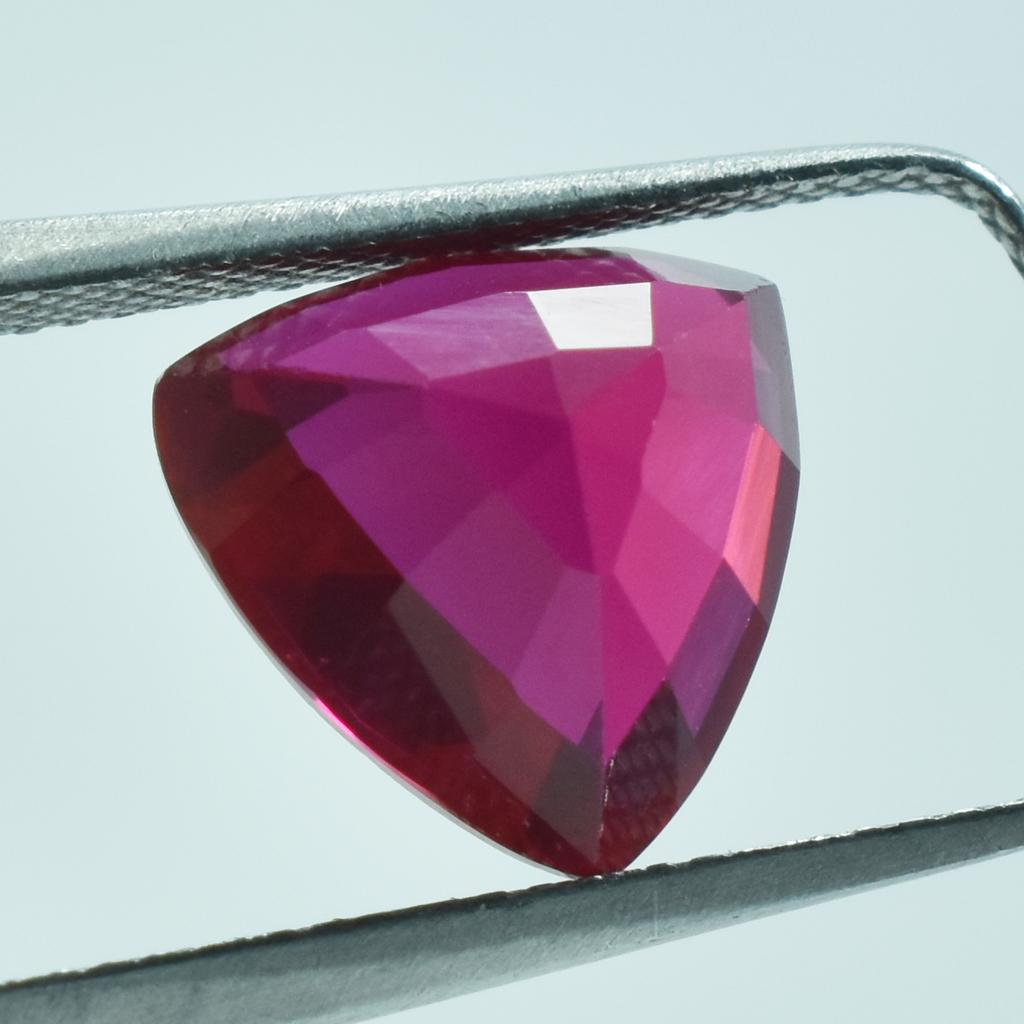 4.80 Carat Red Ruby Trillion Shape Natural Loose Gemstone CERTIFIED SU-1176