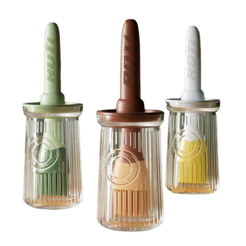 Silicone Oil Brush with Integrated Bottle - Heat Resistant Kitchen Tool for Pancake & BBQ Oiling