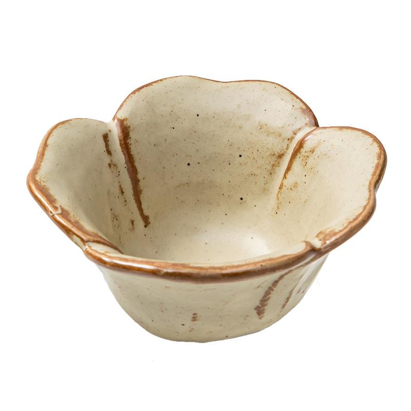 Hand-Kneaded Ceramic Flower-Shaped Dish: Retro Style for Dipping Sauces, Desserts, and Seasoning.