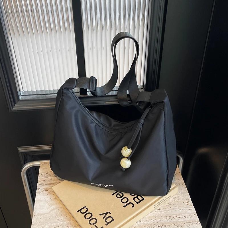 Women's Nylon Bag  Elegant and Versatile  Large Capacity  Casual Crossbody Bag  Premium Shoulder Bag