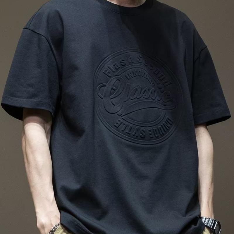 

Мужская футболка с короткими рукавами в американском ретро-стиле с 3D-текстурой - повседневный летний топ унисекс с круглым вырезом M чёрный