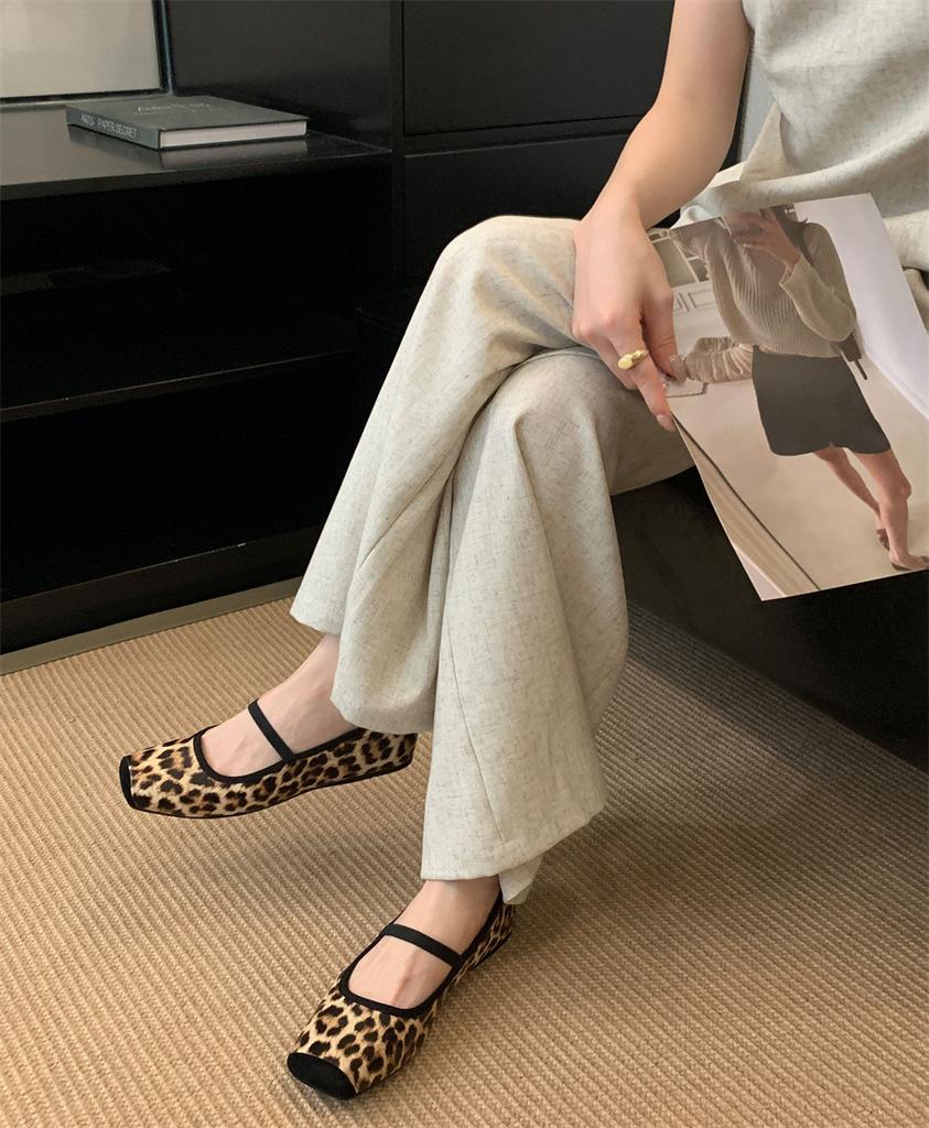 Spot~ French one-word buckle with square head Mary Jane shoes comfortable light soft mouth leopard print flat sole shoes women