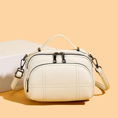 This High-end Small Square Bag Is Trendy and Versatile. It's a Single-shoulder Crossbody Bag for Work and Commuting