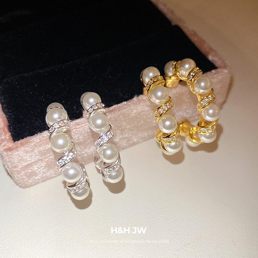 K real gold electroplated silver needle zircon pearl C-shaped earrings European and American retro temperament earrings light luxury high-end earrings