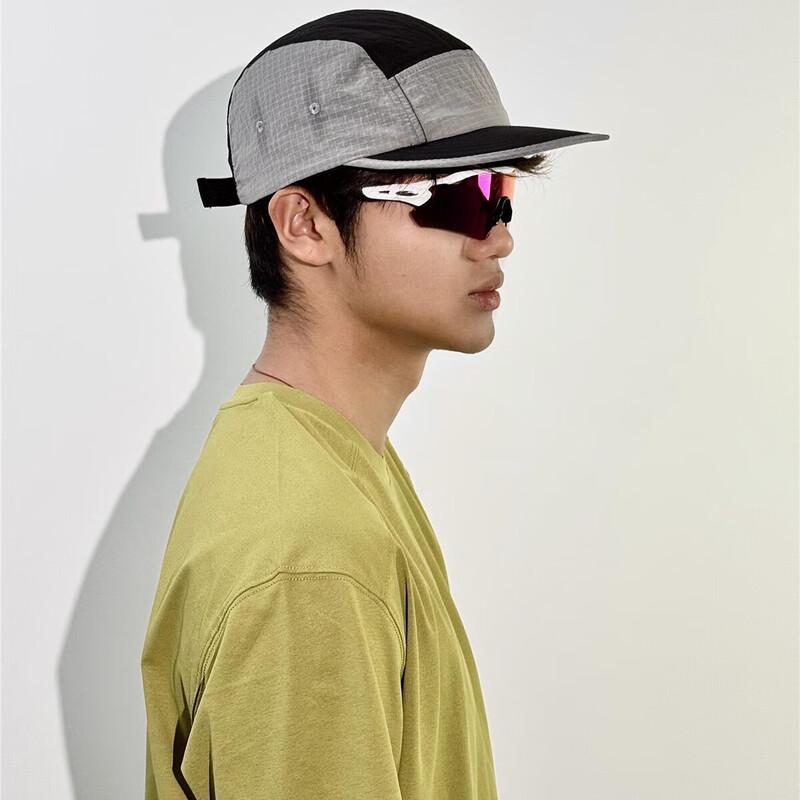 Пятипанельная бейсболка Xuelunduo с прямым козырьком