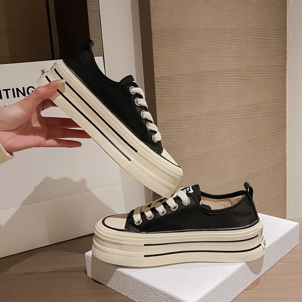 Popular platform white shoes women's spring summer breathable heightening board shoes 2025 new versatile casual sports canvas shoes