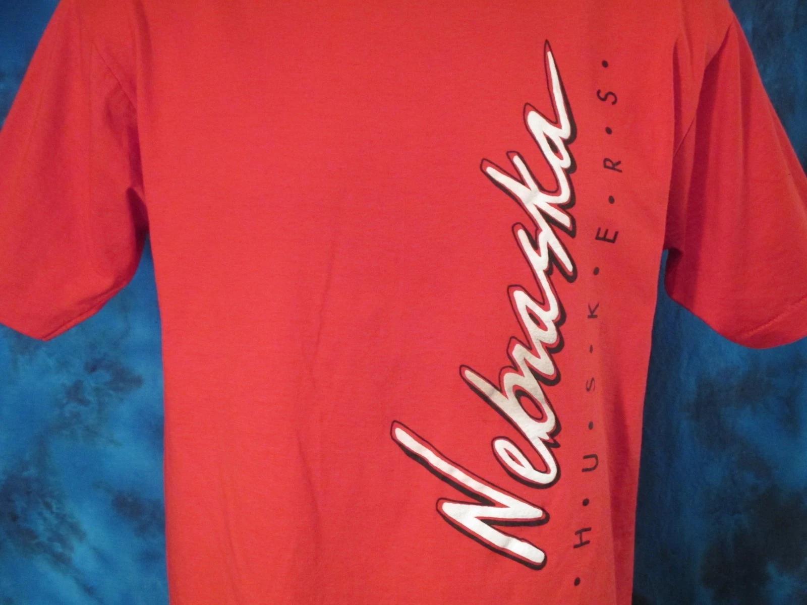 

vintage 80s UNIVERSITY OF NEBRASKA CORNHUSKERS T-Shirt M/L single stitch thin S
