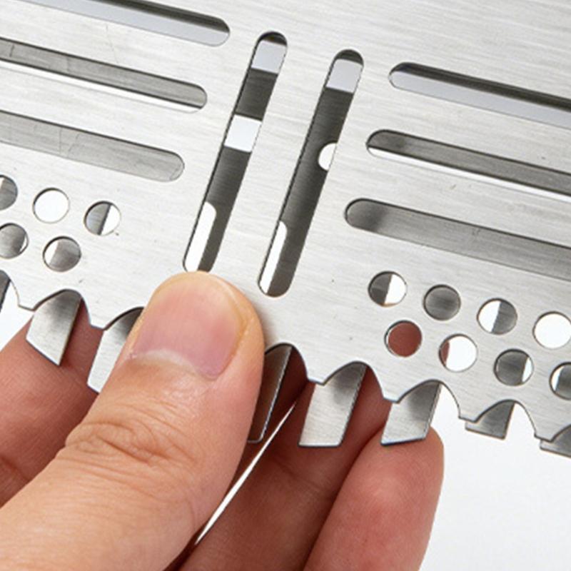 Griddle Accessories Stainless Steel Greases Gate Blocker Block Food from Falling into Rear Greases Trap Heat Resistant