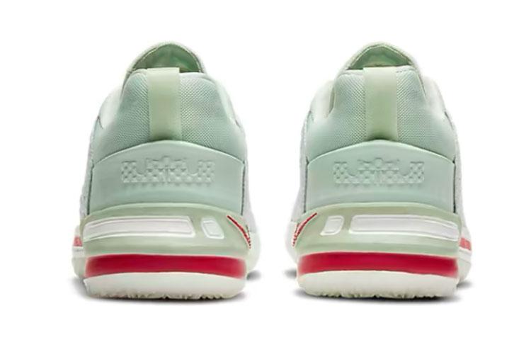 Nike Lebron 18 NRG Slip Resistant Cushioning Abrasion Resistant Low top Children's Basketball Shoes Light Green Kids' CT4713-002
