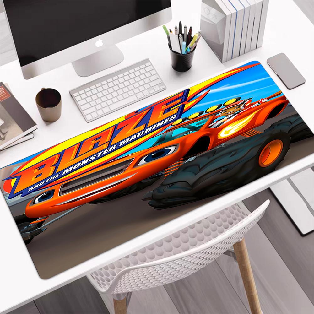 Tappetino Mouse Tema Camion, Base in Gomma Antiscivolo, Multifunzionale per Ufficio e Casa, Perfetto per la Personalizzazione dello Spazio di Lavoro.