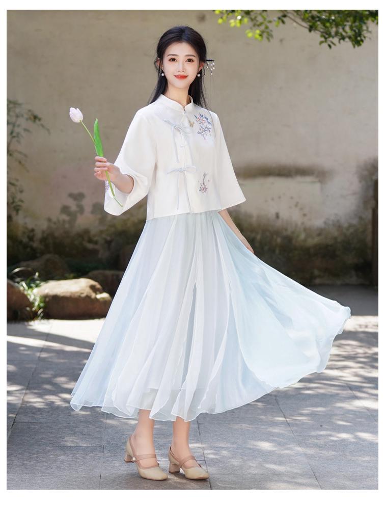 Chinese Retro Embroidered Stand-Up Collar Tang Suit Hanfu Top