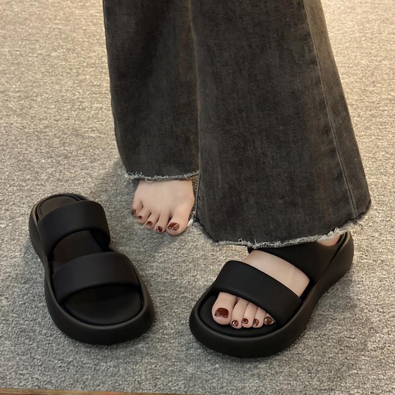 Thick-soled soft leather slippers for women's outer wear summer 2025 new high-end fashion versatile one-word drag women's casual sandals