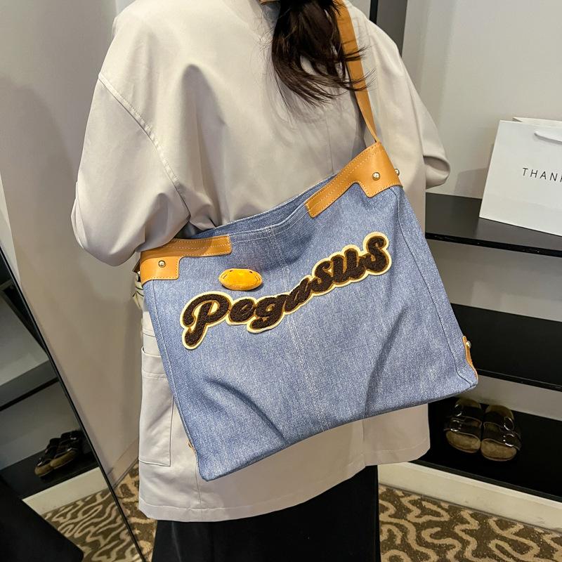 Denim Commuting Versatile Large Capacity Old Retro Shoulder Street Leisure Tote Bag High Value Hair