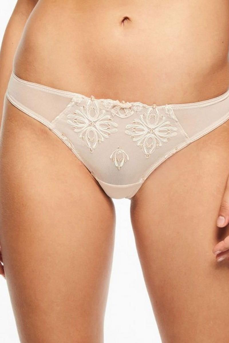 

Трусики стрінг Chantelle (94985) 3(M) шампанського