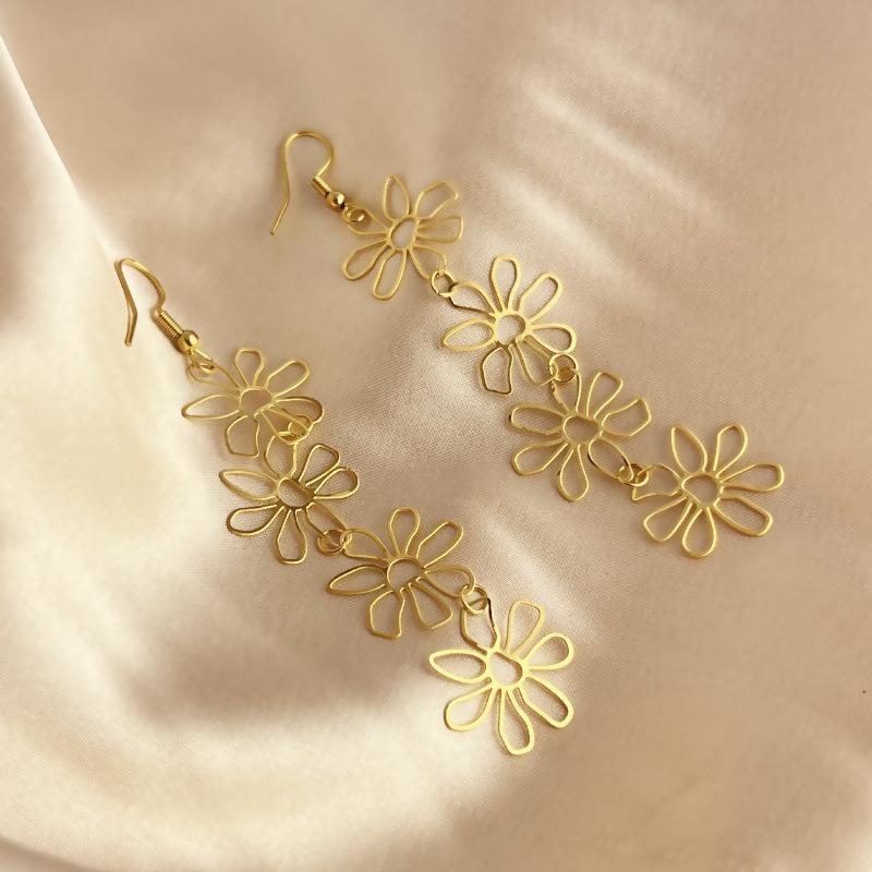 High-End Tassel Flower Earrings: 18k Gold-Plated Stainless Steel, Niche Design