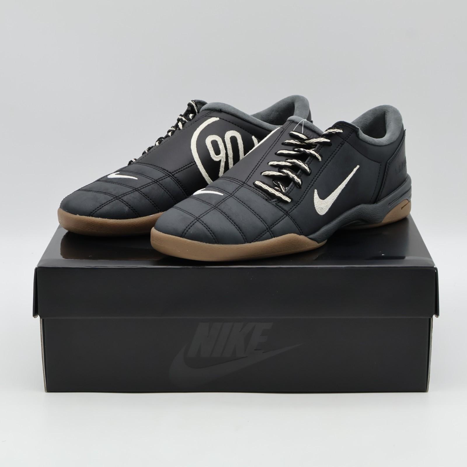 IH2314-002 Nike Total 90 III SP Black Gum (Women s) 10W