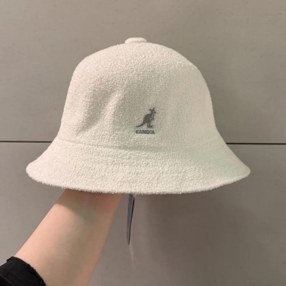 KANGOL Hat Kangol Bermuda Casual 0397 White Bucket Hat THE