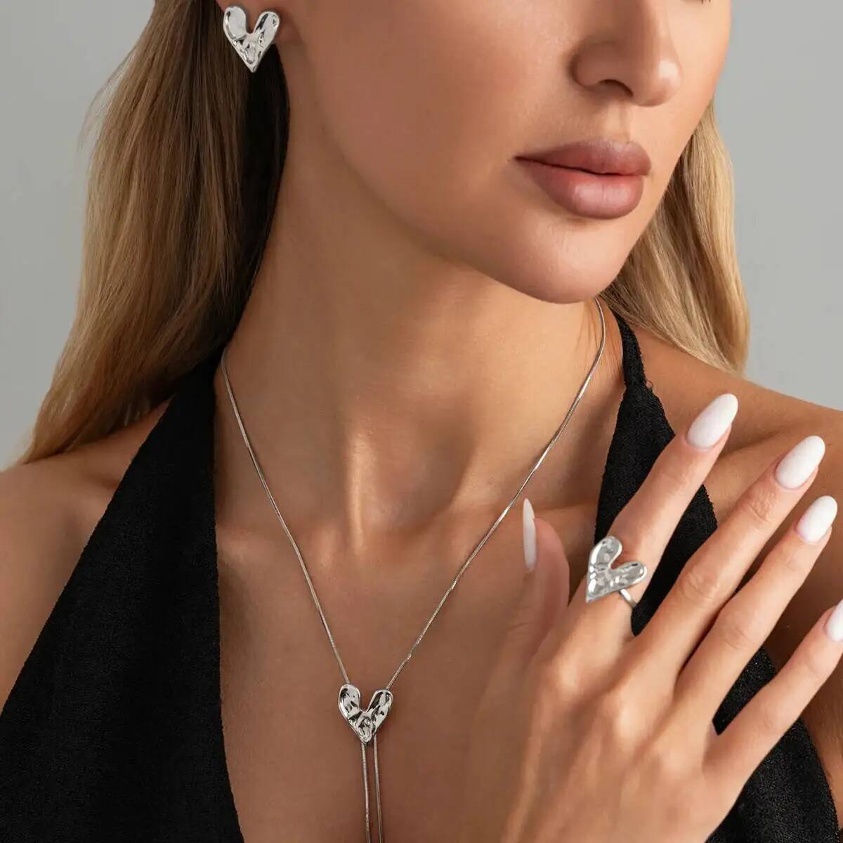 

Ingemark Minimalist Gold Color Metal Pleated Heart Pendant Necklace Earrings Rings Set Women Trendy Banquet Jewelry Accessories