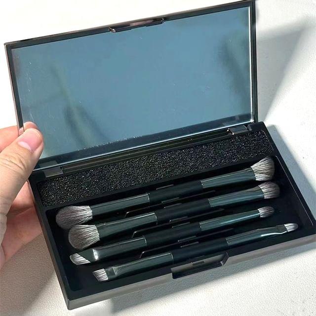 Fondes - Set of 4: Eyeshadow Makeup Brush with Mirror Case