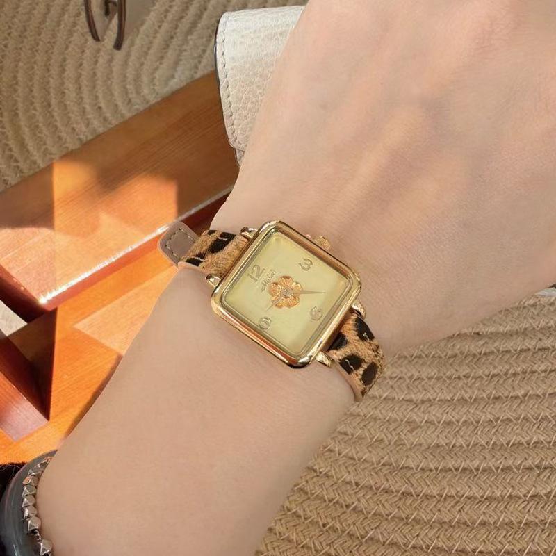 Römisch Retro Klein Exquisit Quadratisch Damen Einfach Temperament Leopardendruck Gürtel Uhr