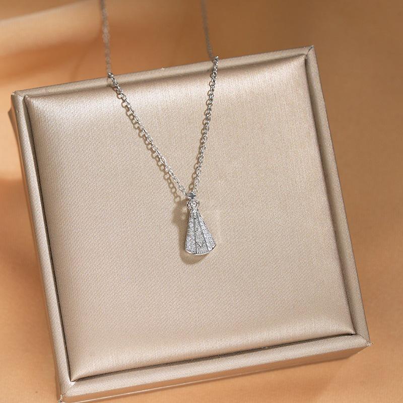 Light Luxury Copper-Inlaid Diamond Necklace for Women – Exquisite INS-Style Clavicle Chain