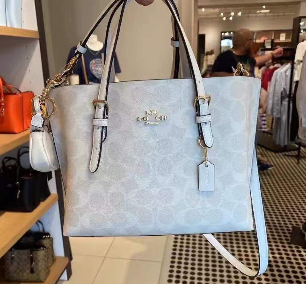 Koujia Jasmine Mollie25 Tote: Všestranná ležérní módní kabelka - Taška přes rameno & Crossbody taška