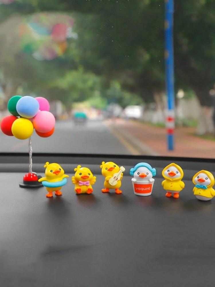 6-piece Set of Cute Duck Car Ornaments, Dashboard Decoration, Center Console Display Screen, Car Decoration, Creative and Cute