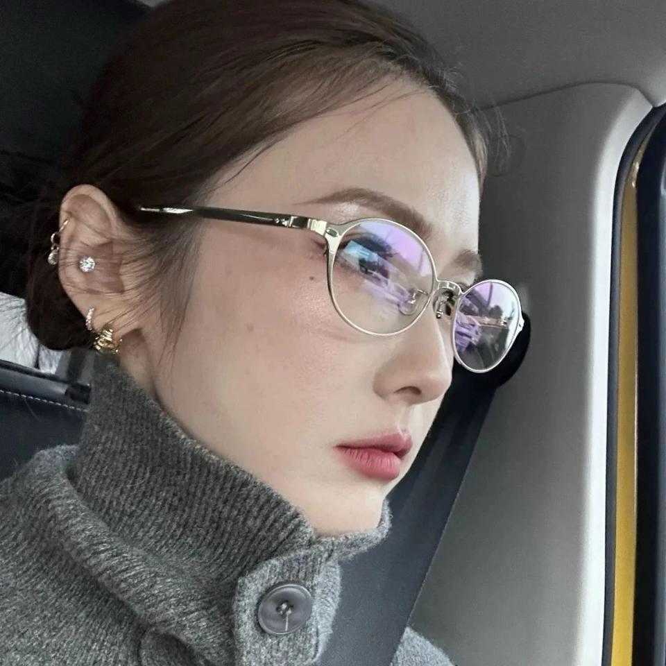 2026 New Fashion High End Brand Women's Metal Luxury Eyeglass Frame Leisure Business Retro Decoration Transparent Men's Glasses