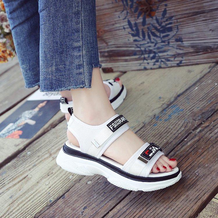 Summer new sandals women's Korean version of fashion casual female student muffin bottom slope heel Velcro platform beach shoes women