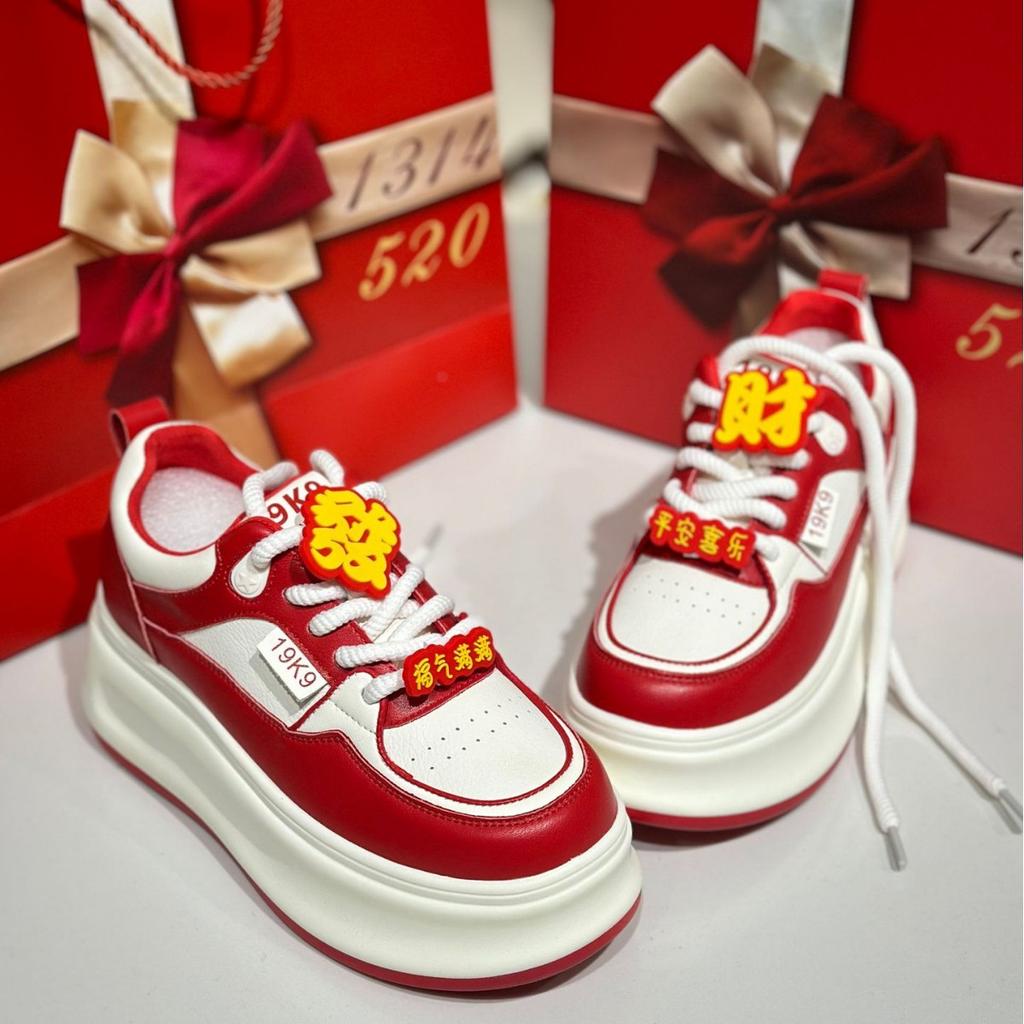 Damenschuhe Hanfu Brautschuhe 2025 festliches neues Geburtsjahr kleine rote Schuhe Brautschuhe rote Plateau Xiuhe Hochzeit Dicke