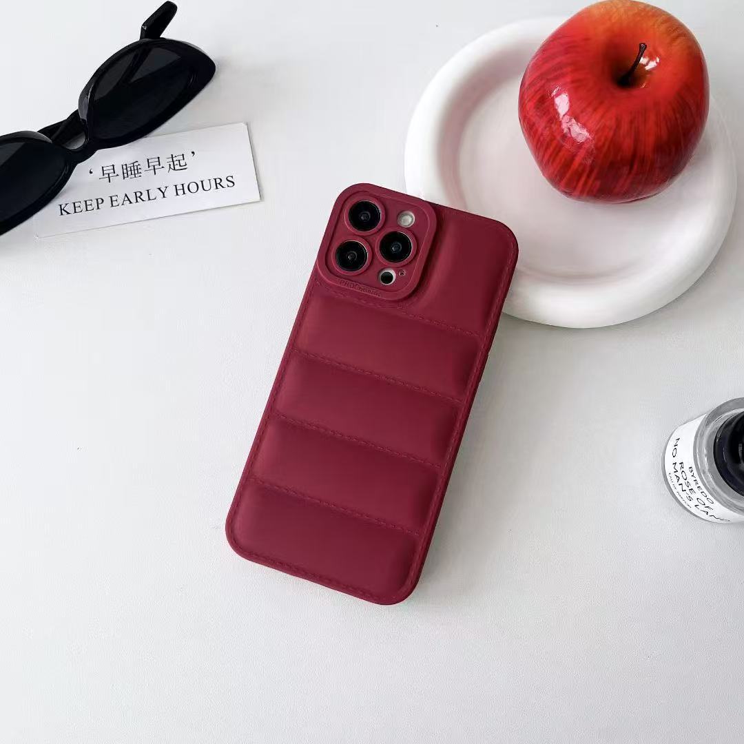 

Чехол для телефона в виде пуховика для iPhone 15, 14, 13, 12, 11 Pro Max, XR, дизайн мягкого пуховика, противоударный защитный чехол со стильной эстетикой INS iP16plus винный