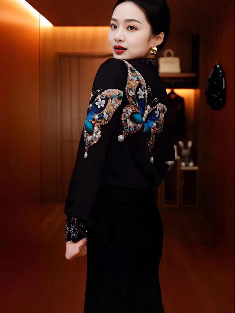 Stilvolles, mit Samt gefüttertes Herbst/Winter-Schlankheitsoberteil für Damen