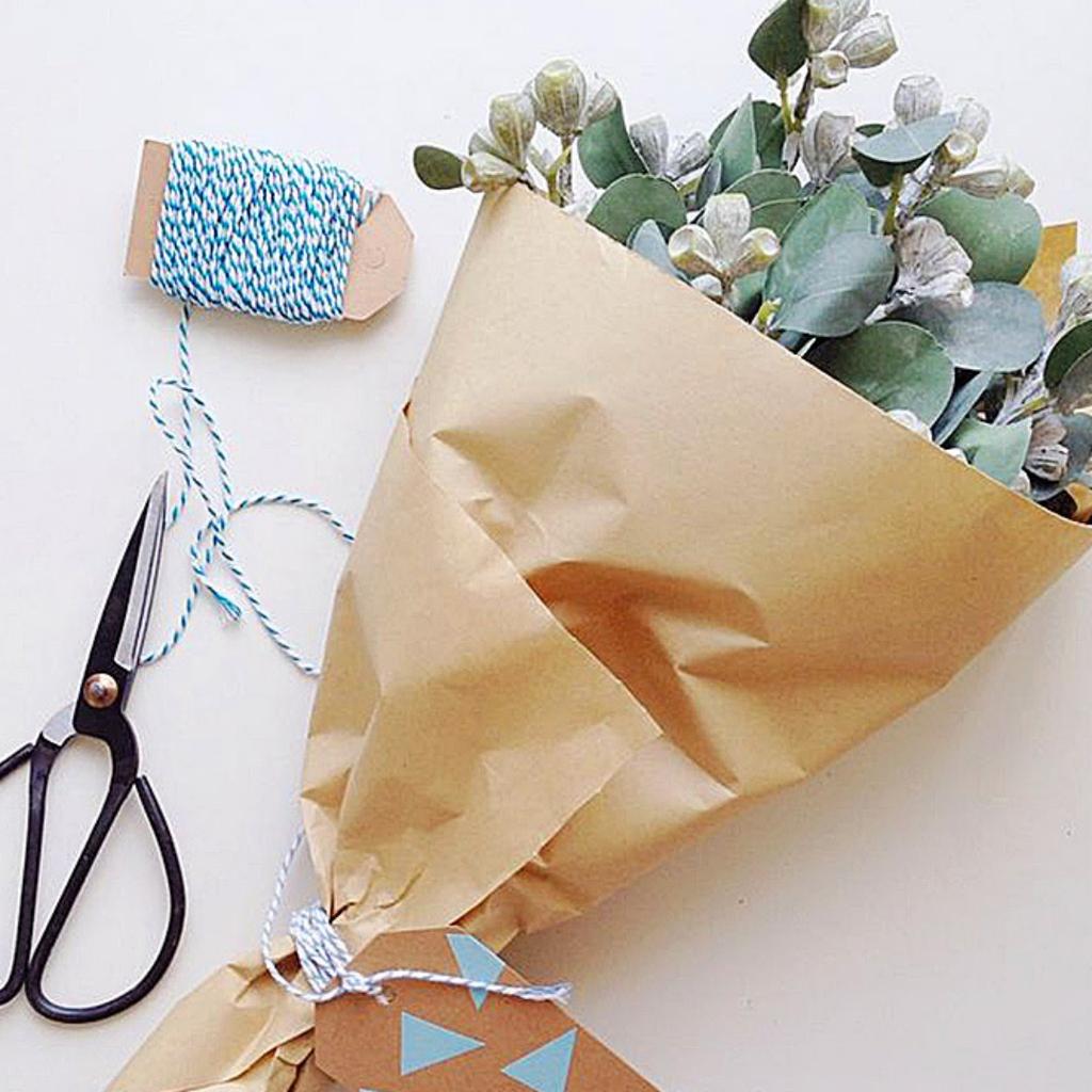 1Roll 10M Brown Kraft Paper Roll Gift Wrapping Paper Eco-friendly Present Packaging Materials Paper Bouquet Gift Box Craft Paper