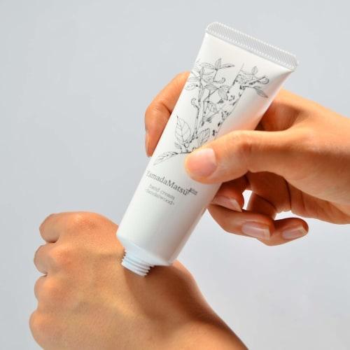 Yamada Shokubokuten Hand Cream Sandalwood 50g