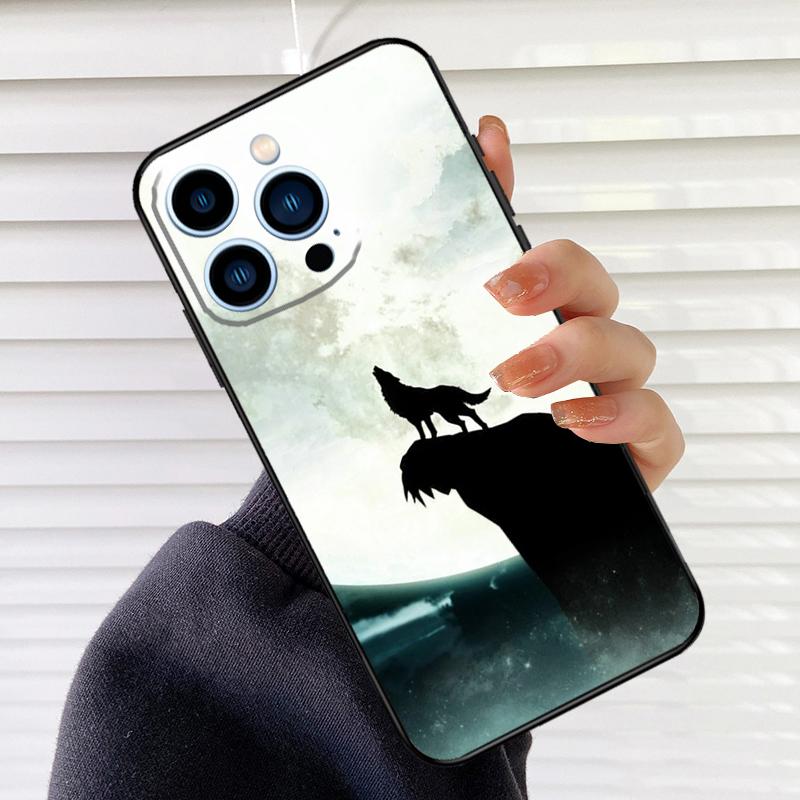 Moon Roaring Wolf Phone Case For iPhone 16 14 13 12 11 15 17 Pro Max mini 15 16 Plus 16e 17 Air Cover Fundas