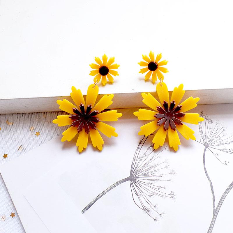 Elegant Large Korean Dongdaemun Resin Ear Studs - Trendy, Versatile Women s Earrings
