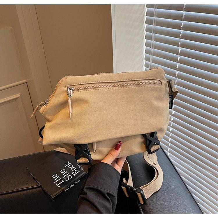 New Sports and Leisure Simple Messenger Bag Female Commuter Mailman Bag Versatile Cycling Backpack Large Capacity Shoulder Bag