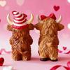 Highland Bull Figurines for Valentine's Day, Sweet Gifts for Couples, Wedding Gifts, Home Decorations, Resin Statue Ornaments