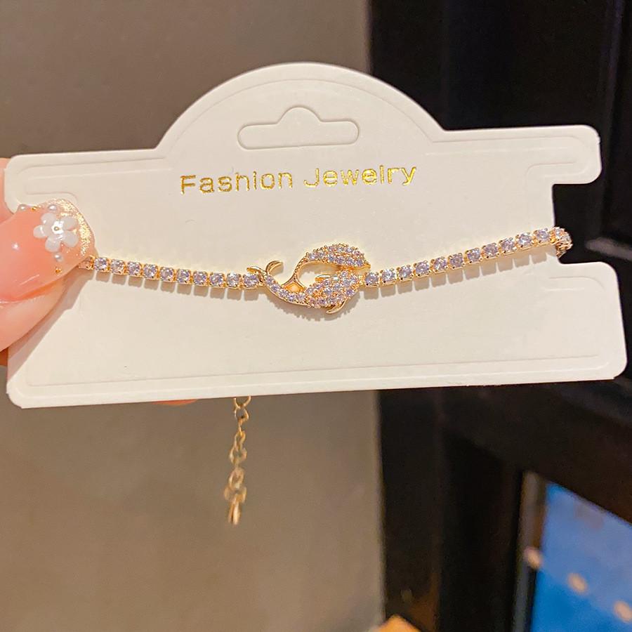 Геометрический браслет с фианитами в виде рыбы для женщин, модный аксессуар