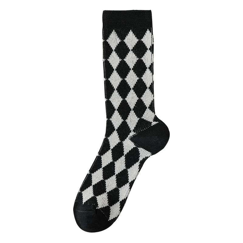 Retrofarbene High-Top-Socken für Damen im Herbst und Winter und Mid-Top-Socken aus gekämmter Baumwolle für Damen im Frühling und Herbst