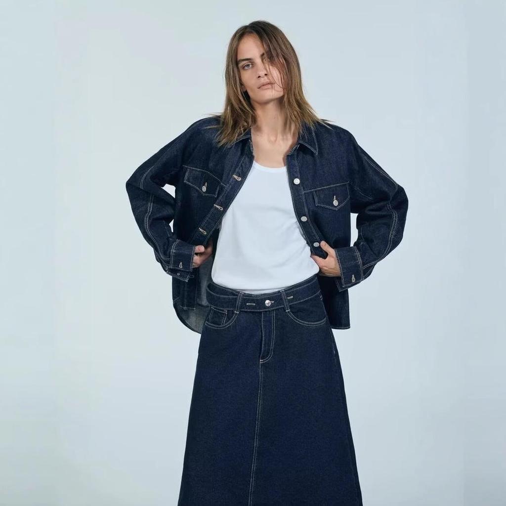 Autumn 2024 Women's Casual Denim Shirt Jacket with Lapel and Pocket Details