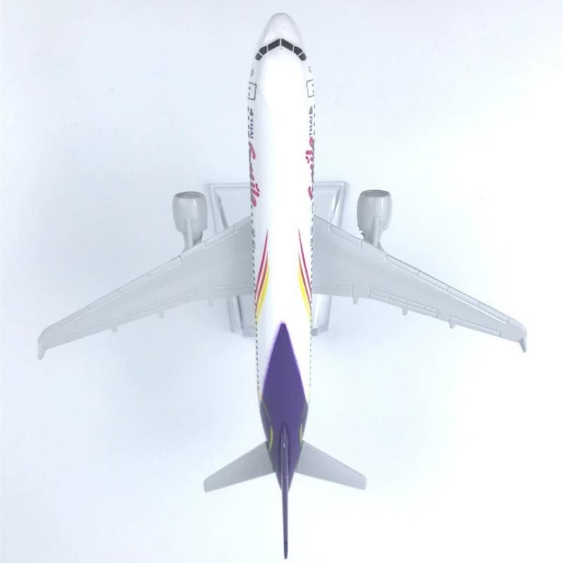 16cm Thai Smile 320 Airplane Scale Aircraft Metal Alloy Souvenir Collection ToyReplica Miniature Die-cast Airplane Toy planes